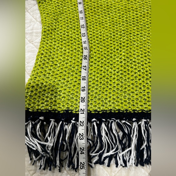 🎉H P 🎉 VTG  Ruby  Rd Petite Sweater with Fringe Lime/Navy/White PM - Picture 5 of 8